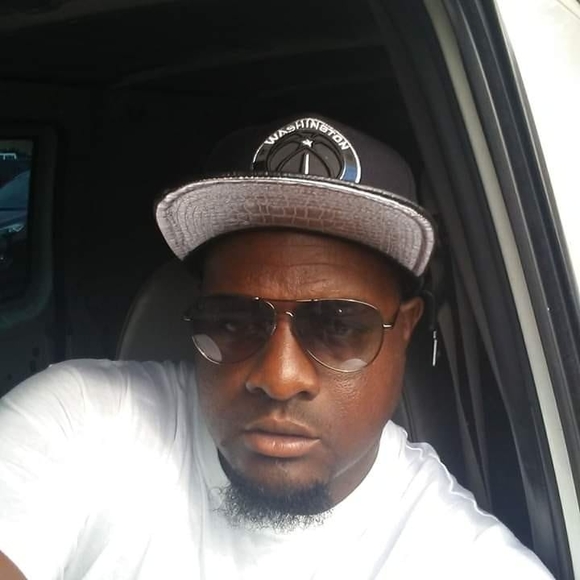 Meet your Posher, Thomas - Picture 1 of 1